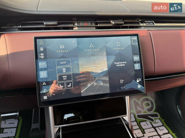 Черный Ленд Ровер Рендж Ровер, объемом двигателя 4.4 л и пробегом 5 тыс. км за 309000 $, фото 28 на Automoto.ua