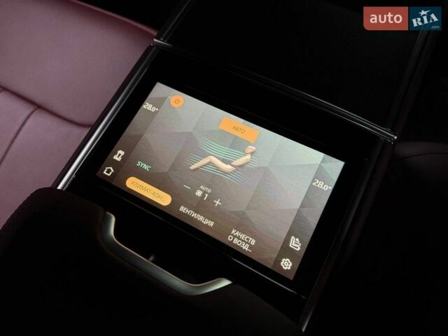 Черный Ленд Ровер Рендж Ровер, объемом двигателя 3 л и пробегом 1 тыс. км за 222500 $, фото 74 на Automoto.ua