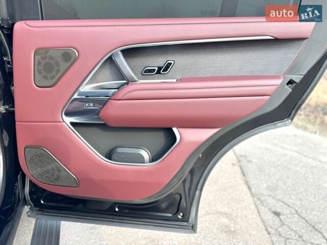 Черный Ленд Ровер Рендж Ровер, объемом двигателя 4.39 л и пробегом 9 тыс. км за 270000 $, фото 30 на Automoto.ua