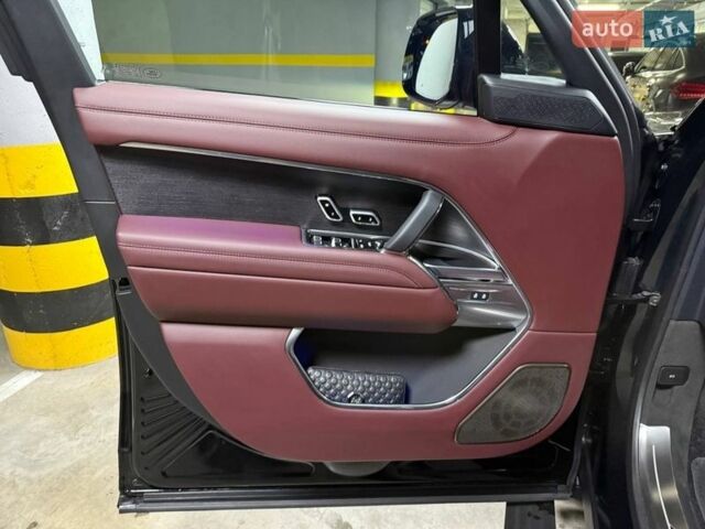 Черный Ленд Ровер Рендж Ровер, объемом двигателя 3 л и пробегом 1 тыс. км за 222500 $, фото 35 на Automoto.ua