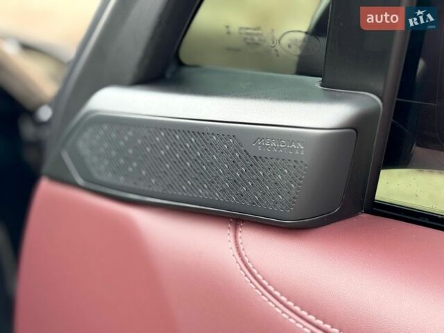 Черный Ленд Ровер Рендж Ровер, объемом двигателя 4.39 л и пробегом 9 тыс. км за 270000 $, фото 38 на Automoto.ua