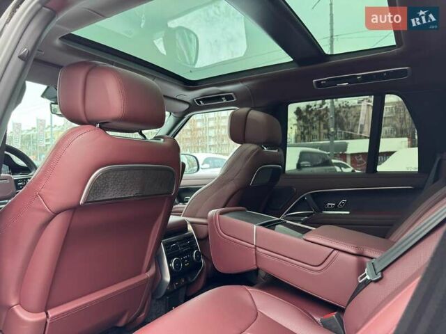 Черный Ленд Ровер Рендж Ровер, объемом двигателя 4.39 л и пробегом 10 тыс. км за 249999 $, фото 41 на Automoto.ua