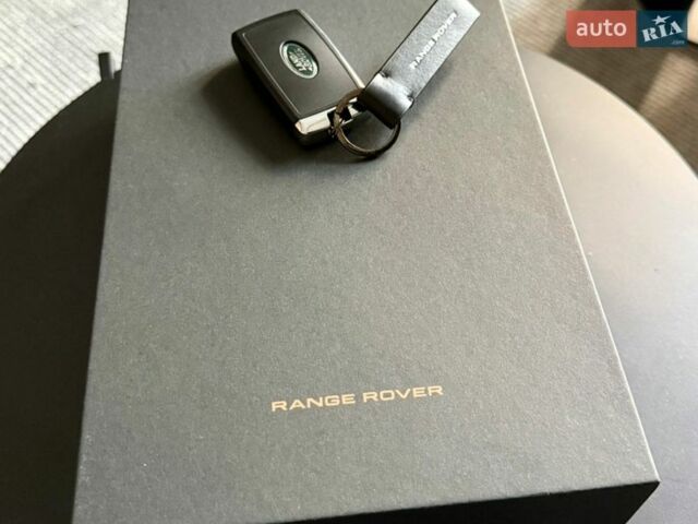 Чорний Ленд Ровер Рендж Ровер, об'ємом двигуна 3 л та пробігом 20 тис. км за 215000 $, фото 48 на Automoto.ua