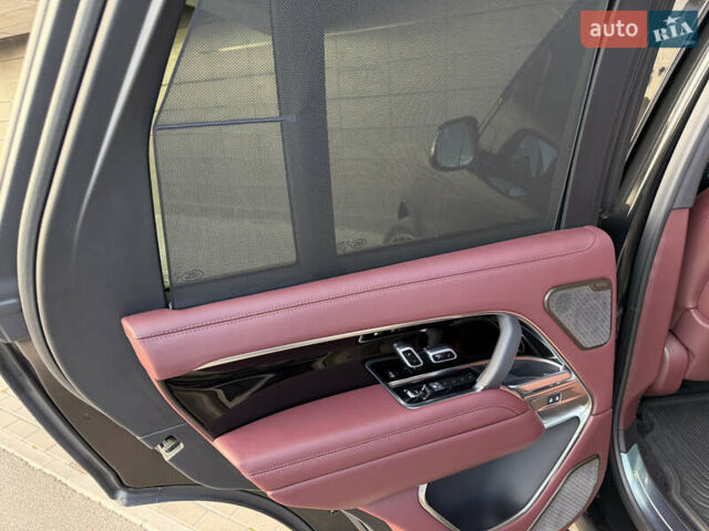 Черный Ленд Ровер Рендж Ровер, объемом двигателя 4.4 л и пробегом 5 тыс. км за 309000 $, фото 48 на Automoto.ua