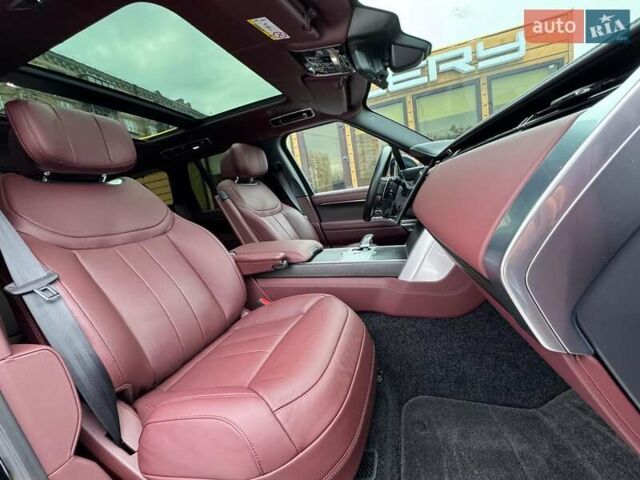 Черный Ленд Ровер Рендж Ровер, объемом двигателя 4.39 л и пробегом 10 тыс. км за 249999 $, фото 32 на Automoto.ua