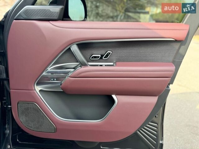 Черный Ленд Ровер Рендж Ровер, объемом двигателя 4.39 л и пробегом 9 тыс. км за 270000 $, фото 37 на Automoto.ua