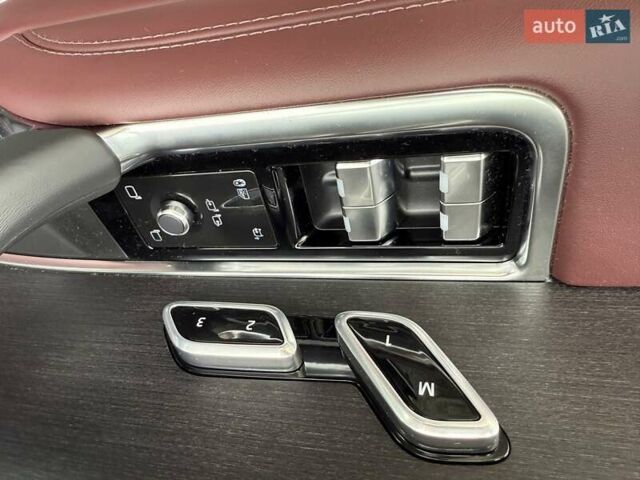 Черный Ленд Ровер Рендж Ровер, объемом двигателя 4.39 л и пробегом 7 тыс. км за 240000 $, фото 19 на Automoto.ua