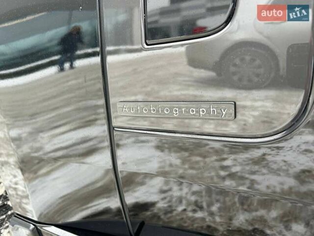 Черный Ленд Ровер Рендж Ровер, объемом двигателя 3 л и пробегом 40 тыс. км за 204803 $, фото 47 на Automoto.ua