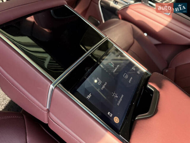 Черный Ленд Ровер Рендж Ровер, объемом двигателя 4.4 л и пробегом 5 тыс. км за 309000 $, фото 31 на Automoto.ua