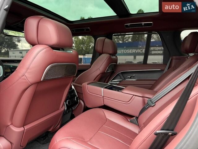 Черный Ленд Ровер Рендж Ровер, объемом двигателя 3 л и пробегом 8 тыс. км за 225000 $, фото 56 на Automoto.ua