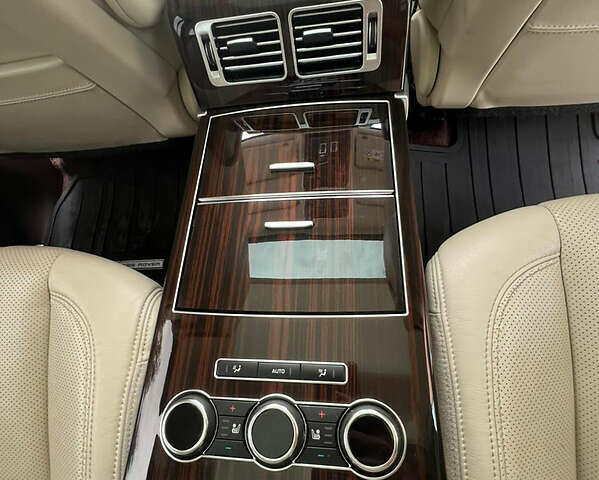 Фиолетовый Ленд Ровер Рендж Ровер, объемом двигателя 4.4 л и пробегом 130 тыс. км за 50000 $, фото 15 на Automoto.ua