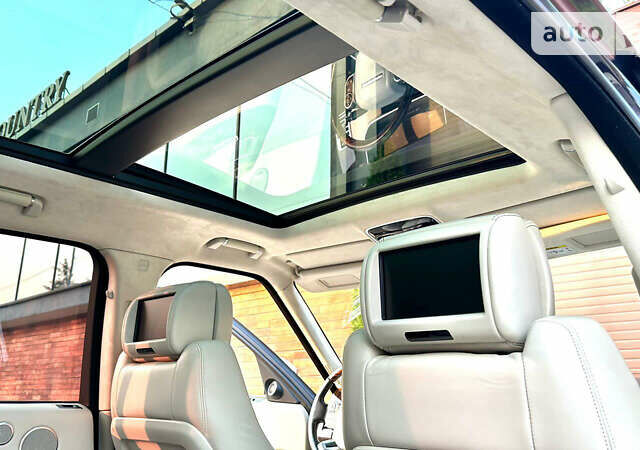 Фиолетовый Ленд Ровер Рендж Ровер, объемом двигателя 4.4 л и пробегом 130 тыс. км за 50000 $, фото 18 на Automoto.ua