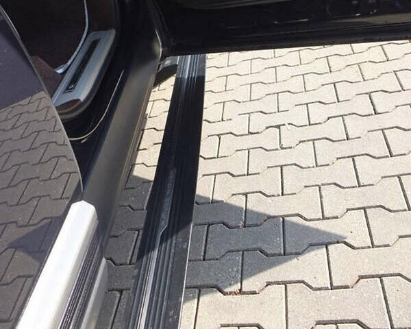 Фиолетовый Ленд Ровер Рендж Ровер, объемом двигателя 4.4 л и пробегом 130 тыс. км за 50000 $, фото 4 на Automoto.ua