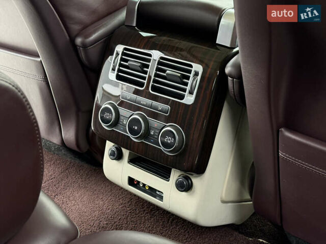 Фиолетовый Ленд Ровер Рендж Ровер, объемом двигателя 4.37 л и пробегом 200 тыс. км за 39000 $, фото 30 на Automoto.ua