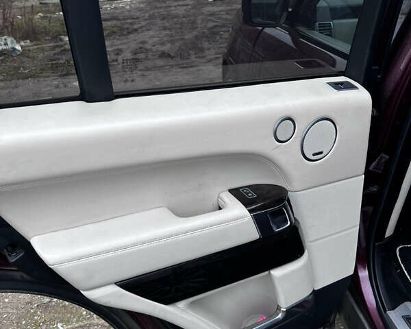 Фиолетовый Ленд Ровер Рендж Ровер, объемом двигателя 4.37 л и пробегом 69 тыс. км за 9500 $, фото 9 на Automoto.ua