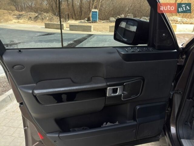 Коричневый Ленд Ровер Рендж Ровер, объемом двигателя 3.6 л и пробегом 333 тыс. км за 11999 $, фото 10 на Automoto.ua