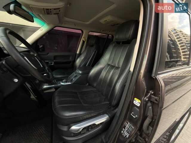 Коричневый Ленд Ровер Рендж Ровер, объемом двигателя 3.6 л и пробегом 333 тыс. км за 11999 $, фото 9 на Automoto.ua