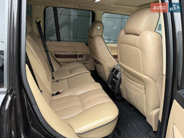 Коричневый Ленд Ровер Рендж Ровер, объемом двигателя 3.63 л и пробегом 305 тыс. км за 15800 $, фото 9 на Automoto.ua