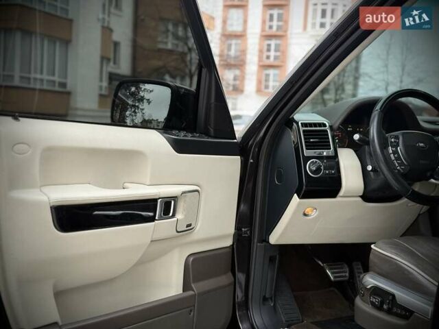 Коричневий Ленд Ровер Рендж Ровер, об'ємом двигуна 5 л та пробігом 150 тис. км за 19500 $, фото 14 на Automoto.ua