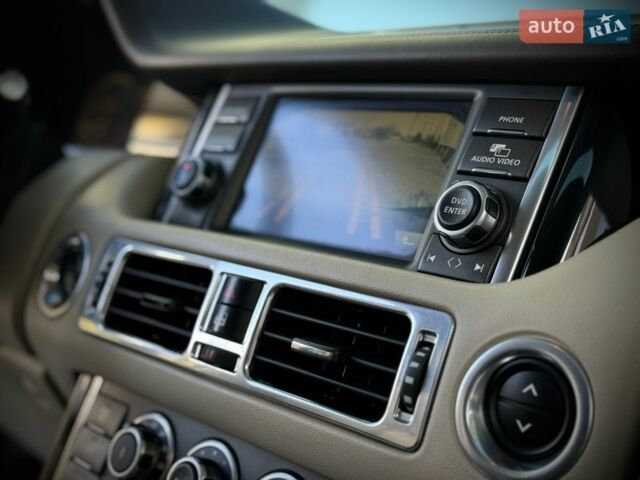 Коричневый Ленд Ровер Рендж Ровер, объемом двигателя 5 л и пробегом 220 тыс. км за 19500 $, фото 32 на Automoto.ua