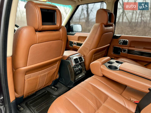 Коричневый Ленд Ровер Рендж Ровер, объемом двигателя 5 л и пробегом 225 тыс. км за 18000 $, фото 11 на Automoto.ua