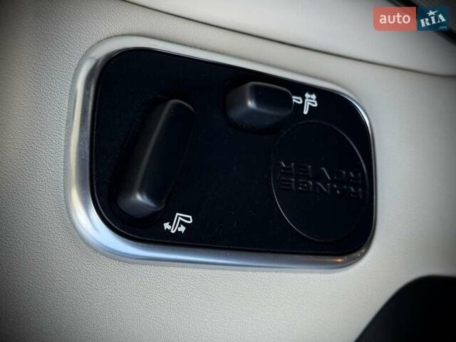 Коричневый Ленд Ровер Рендж Ровер, объемом двигателя 5 л и пробегом 220 тыс. км за 19500 $, фото 38 на Automoto.ua