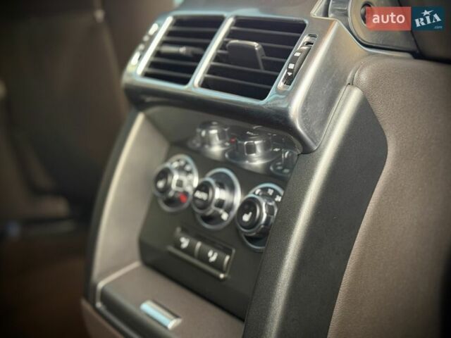 Коричневый Ленд Ровер Рендж Ровер, объемом двигателя 5 л и пробегом 220 тыс. км за 19500 $, фото 40 на Automoto.ua