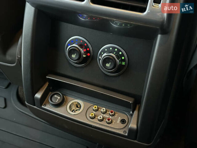 Коричневый Ленд Ровер Рендж Ровер, объемом двигателя 5 л и пробегом 182 тыс. км за 18500 $, фото 18 на Automoto.ua