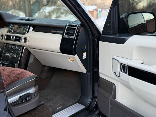 Коричневий Ленд Ровер Рендж Ровер, об'ємом двигуна 3.6 л та пробігом 240 тис. км за 18500 $, фото 17 на Automoto.ua