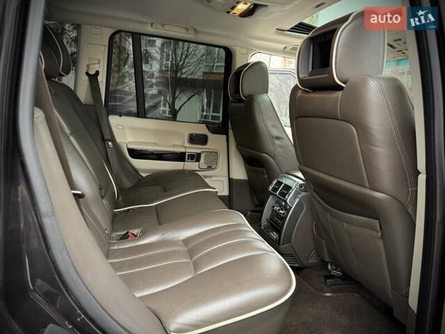 Коричневий Ленд Ровер Рендж Ровер, об'ємом двигуна 5 л та пробігом 150 тис. км за 19500 $, фото 29 на Automoto.ua