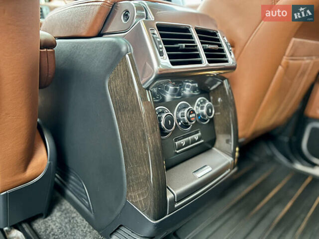 Коричневий Ленд Ровер Рендж Ровер, об'ємом двигуна 5 л та пробігом 226 тис. км за 16000 $, фото 15 на Automoto.ua