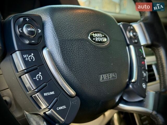 Коричневый Ленд Ровер Рендж Ровер, объемом двигателя 5 л и пробегом 220 тыс. км за 19500 $, фото 24 на Automoto.ua