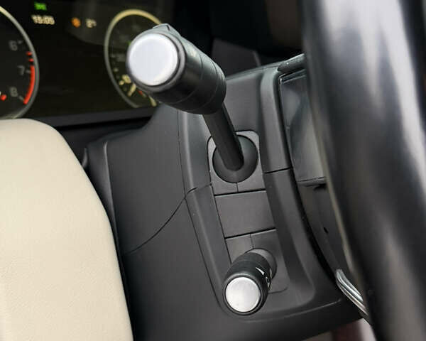 Коричневый Ленд Ровер Рендж Ровер, объемом двигателя 5 л и пробегом 207 тыс. км за 13700 $, фото 56 на Automoto.ua