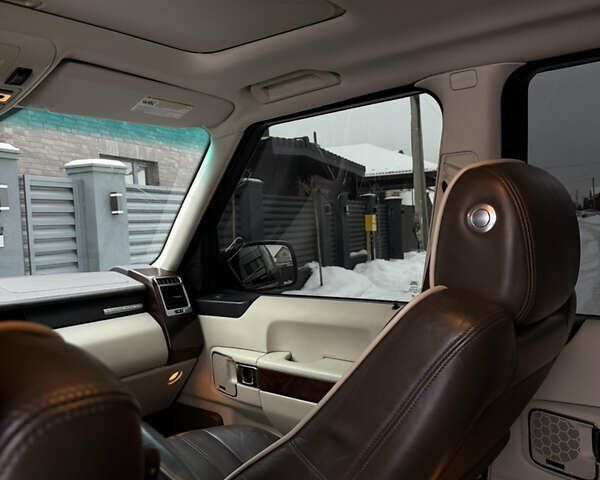 Коричневый Ленд Ровер Рендж Ровер, объемом двигателя 5 л и пробегом 207 тыс. км за 13700 $, фото 77 на Automoto.ua