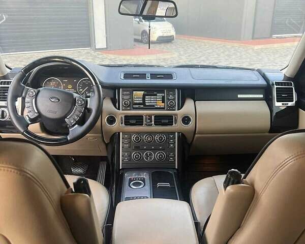 Коричневый Ленд Ровер Рендж Ровер, объемом двигателя 4.37 л и пробегом 329 тыс. км за 18000 $, фото 2 на Automoto.ua