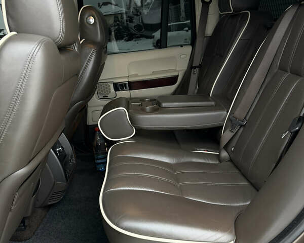 Коричневый Ленд Ровер Рендж Ровер, объемом двигателя 5 л и пробегом 207 тыс. км за 13700 $, фото 81 на Automoto.ua