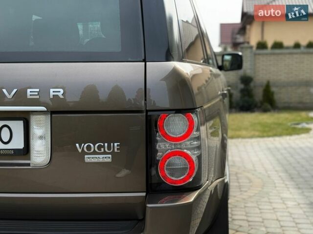 Коричневий Ленд Ровер Рендж Ровер, об'ємом двигуна 4.37 л та пробігом 178 тис. км за 20000 $, фото 31 на Automoto.ua