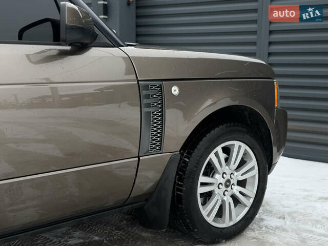 Коричневый Ленд Ровер Рендж Ровер, объемом двигателя 5 л и пробегом 207 тыс. км за 13700 $, фото 40 на Automoto.ua