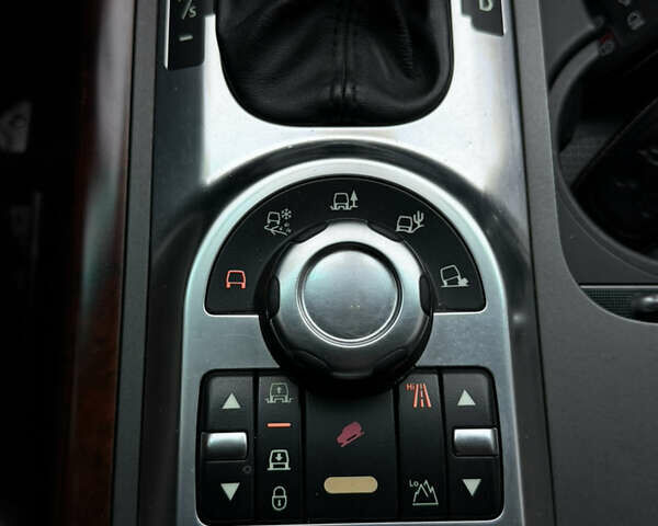 Коричневый Ленд Ровер Рендж Ровер, объемом двигателя 5 л и пробегом 207 тыс. км за 13700 $, фото 97 на Automoto.ua