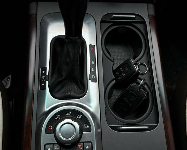 Коричневый Ленд Ровер Рендж Ровер, объемом двигателя 5 л и пробегом 207 тыс. км за 13700 $, фото 98 на Automoto.ua