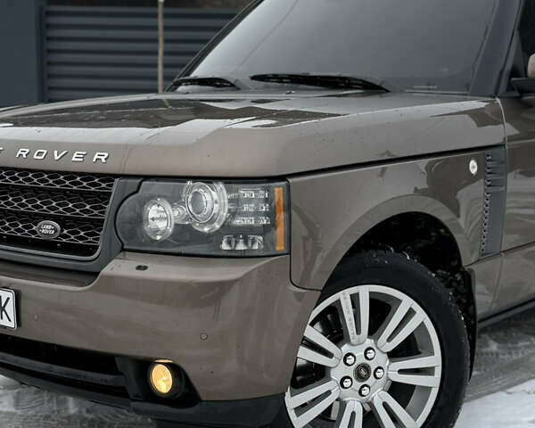 Коричневый Ленд Ровер Рендж Ровер, объемом двигателя 5 л и пробегом 207 тыс. км за 13700 $, фото 4 на Automoto.ua