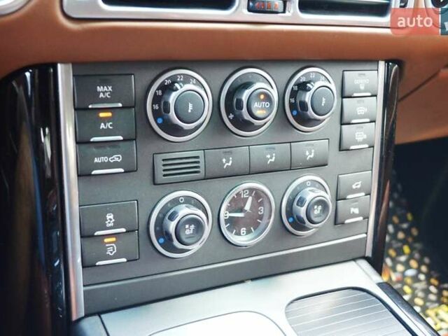 Коричневый Ленд Ровер Рендж Ровер, объемом двигателя 4.4 л и пробегом 168 тыс. км за 23900 $, фото 40 на Automoto.ua