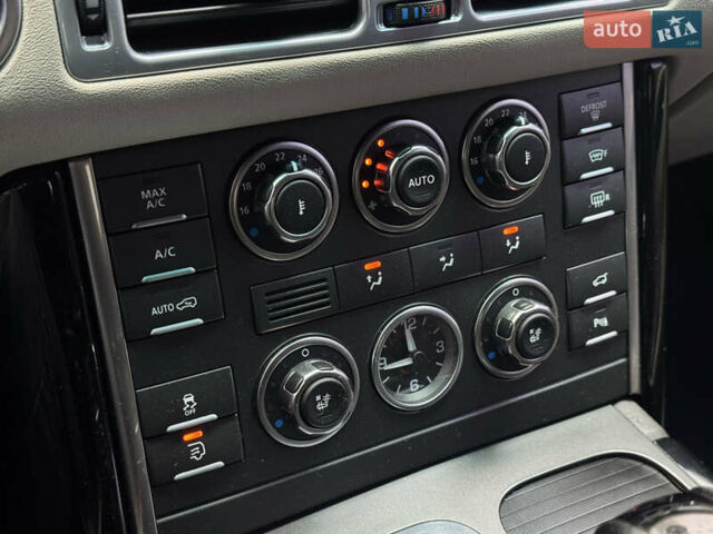 Коричневий Ленд Ровер Рендж Ровер, об'ємом двигуна 5 л та пробігом 216 тис. км за 14900 $, фото 26 на Automoto.ua