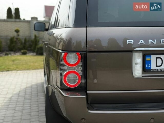 Коричневий Ленд Ровер Рендж Ровер, об'ємом двигуна 4.37 л та пробігом 178 тис. км за 20000 $, фото 30 на Automoto.ua