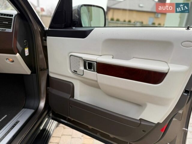 Коричневий Ленд Ровер Рендж Ровер, об'ємом двигуна 4.37 л та пробігом 178 тис. км за 20000 $, фото 73 на Automoto.ua