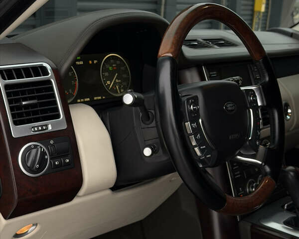 Коричневый Ленд Ровер Рендж Ровер, объемом двигателя 5 л и пробегом 207 тыс. км за 13700 $, фото 53 на Automoto.ua