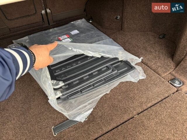 Коричневий Ленд Ровер Рендж Ровер, об'ємом двигуна 4.37 л та пробігом 178 тис. км за 20000 $, фото 99 на Automoto.ua