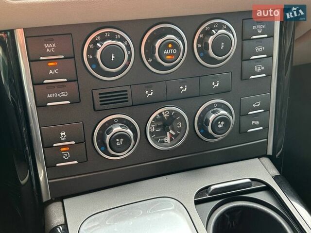 Коричневий Ленд Ровер Рендж Ровер, об'ємом двигуна 4.37 л та пробігом 299 тис. км за 19990 $, фото 21 на Automoto.ua