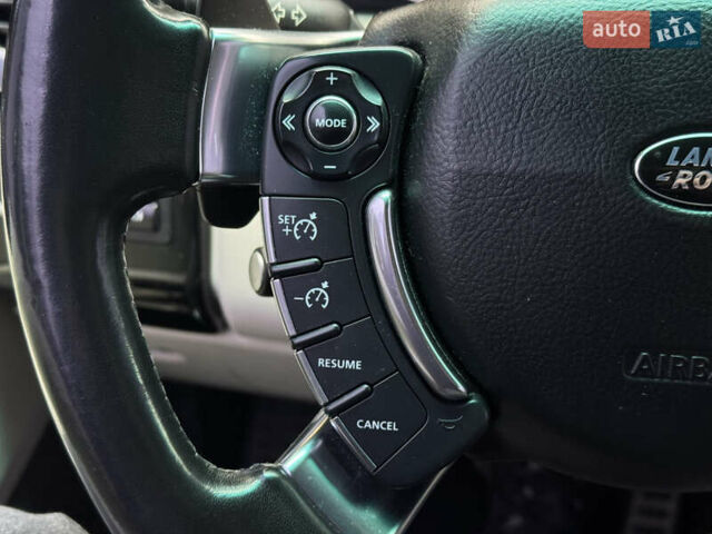 Коричневий Ленд Ровер Рендж Ровер, об'ємом двигуна 5 л та пробігом 216 тис. км за 14900 $, фото 24 на Automoto.ua