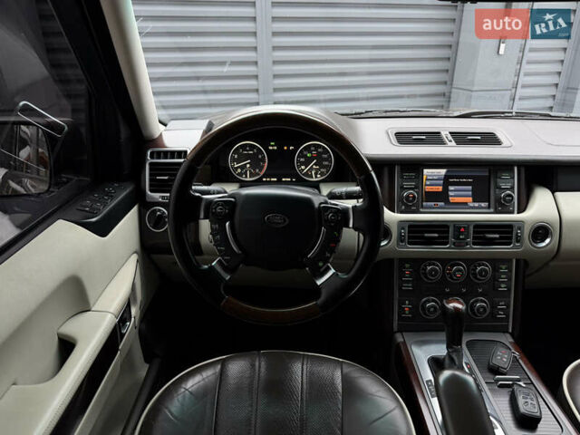 Коричневый Ленд Ровер Рендж Ровер, объемом двигателя 5 л и пробегом 207 тыс. км за 13700 $, фото 67 на Automoto.ua